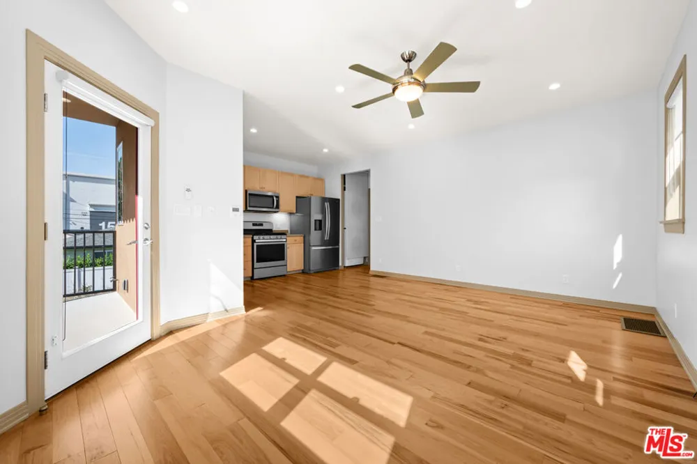 9056 Hubbard Street #A Culver City, CA 90232