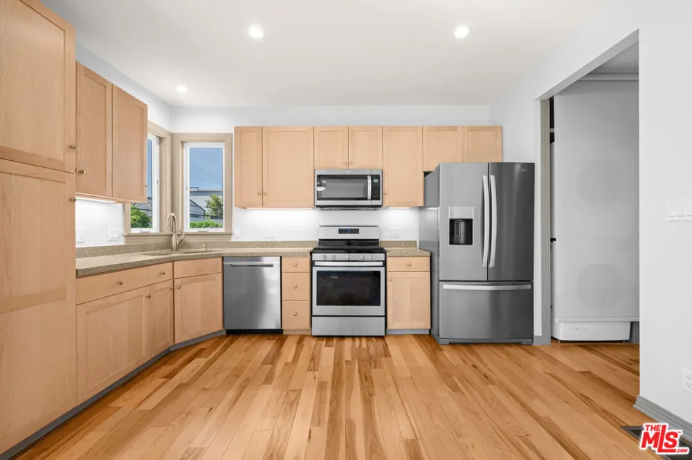 9056 Hubbard Street #A Culver City, CA 90232