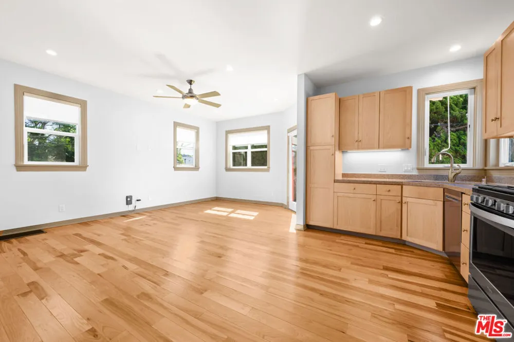 9056 Hubbard Street #A Culver City, CA 90232
