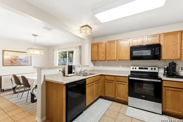 9235 Silver Vis San Antonio, TX 78254