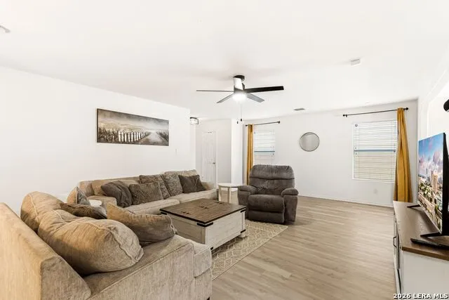 9235 Silver Vis San Antonio, TX 78254