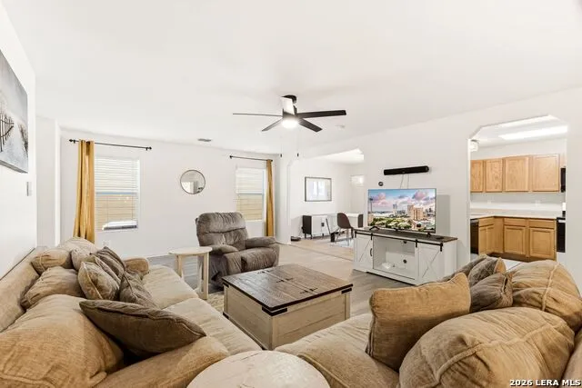 9235 Silver Vis San Antonio, TX 78254
