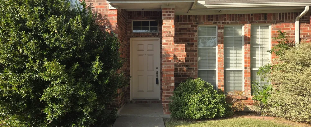 2205 Chapman Drive Carrollton, TX 75010