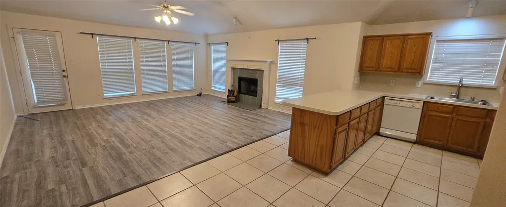 2205 Chapman Drive Carrollton, TX 75010