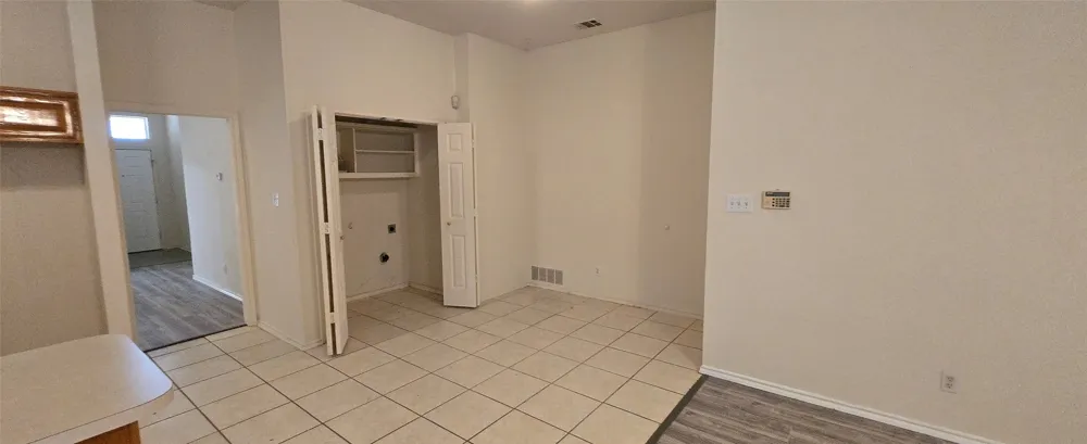 2205 Chapman Drive Carrollton, TX 75010