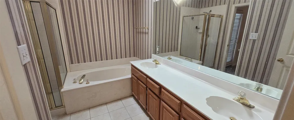2205 Chapman Drive Carrollton, TX 75010