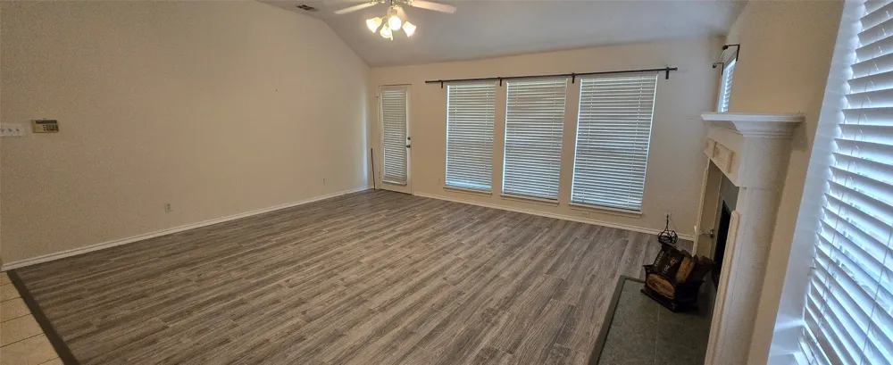 2205 Chapman Drive Carrollton, TX 75010