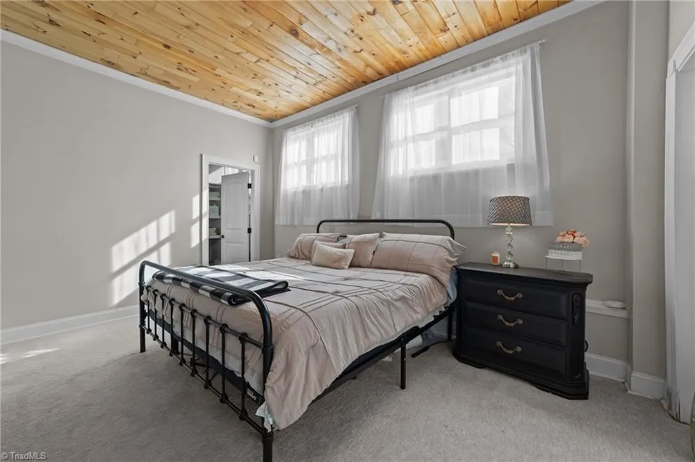 3606 Innwood Street High Point, NC 27265