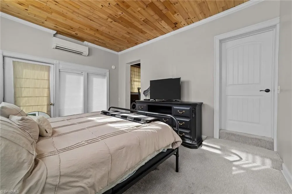 3606 Innwood Street High Point, NC 27265