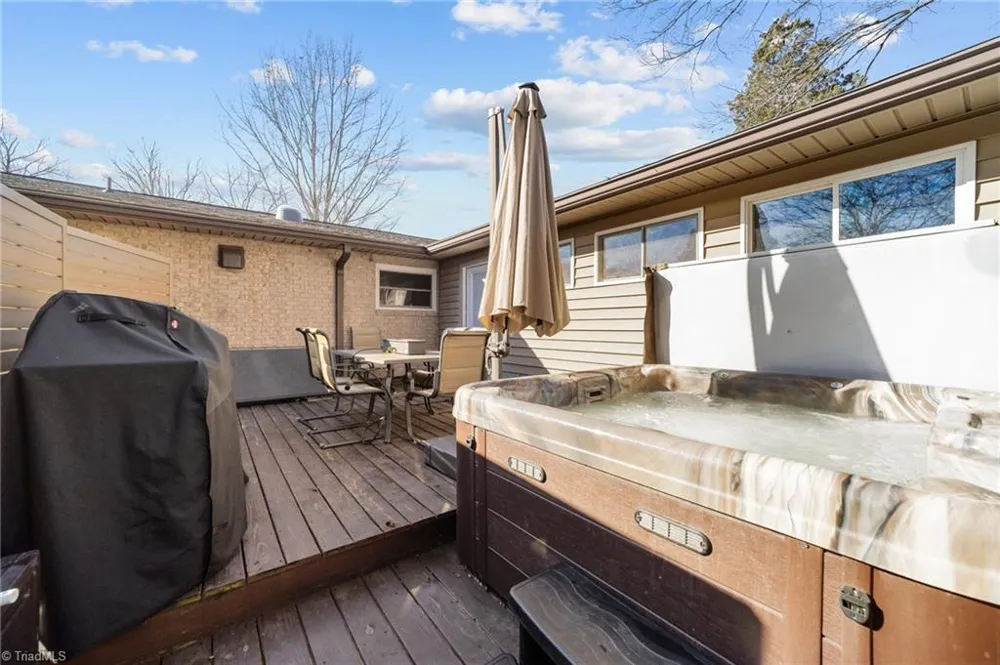 3606 Innwood Street High Point, NC 27265