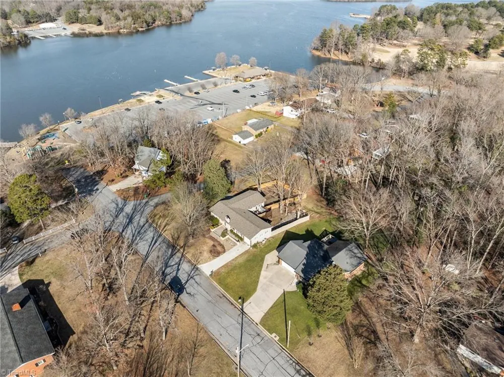 3606 Innwood Street High Point, NC 27265