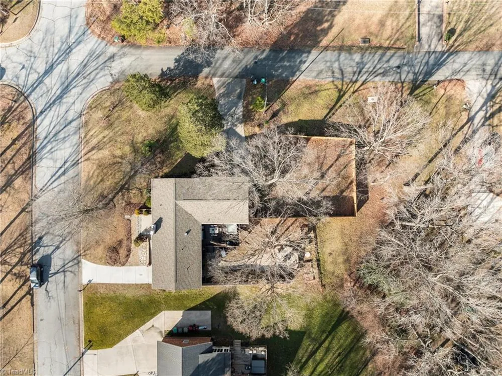 3606 Innwood Street High Point, NC 27265