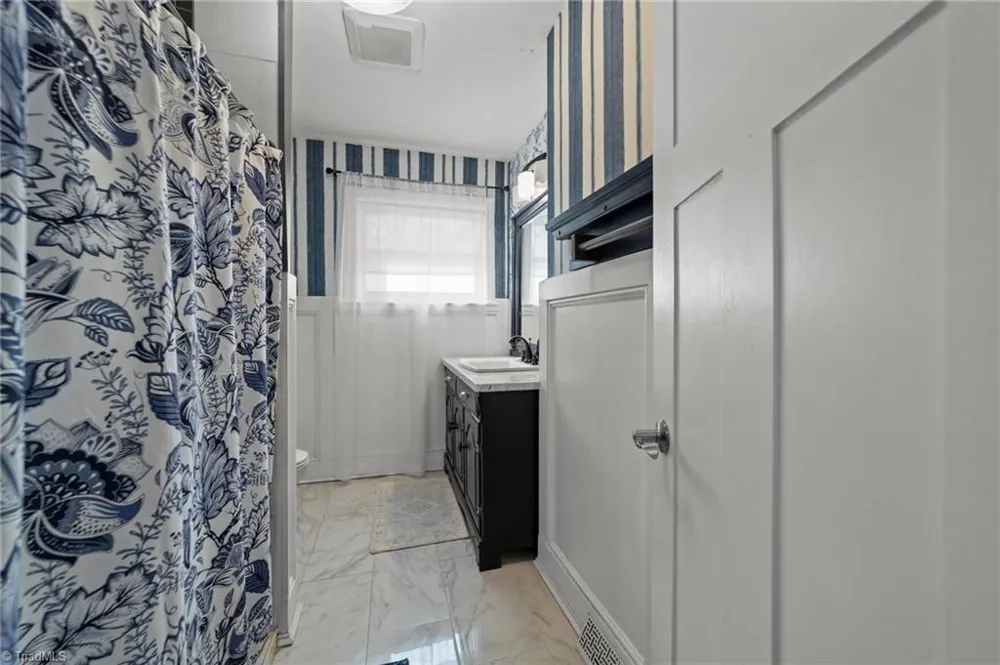 3606 Innwood Street High Point, NC 27265