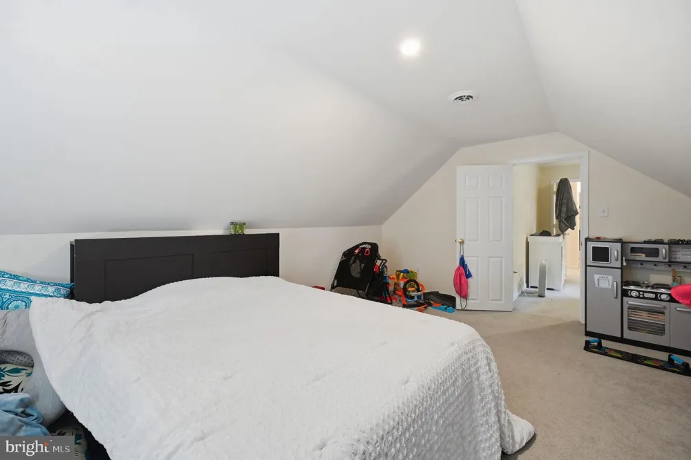 11876 POLAND COURT Remington, VA 22734