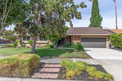 4841 Rue Orleans Court