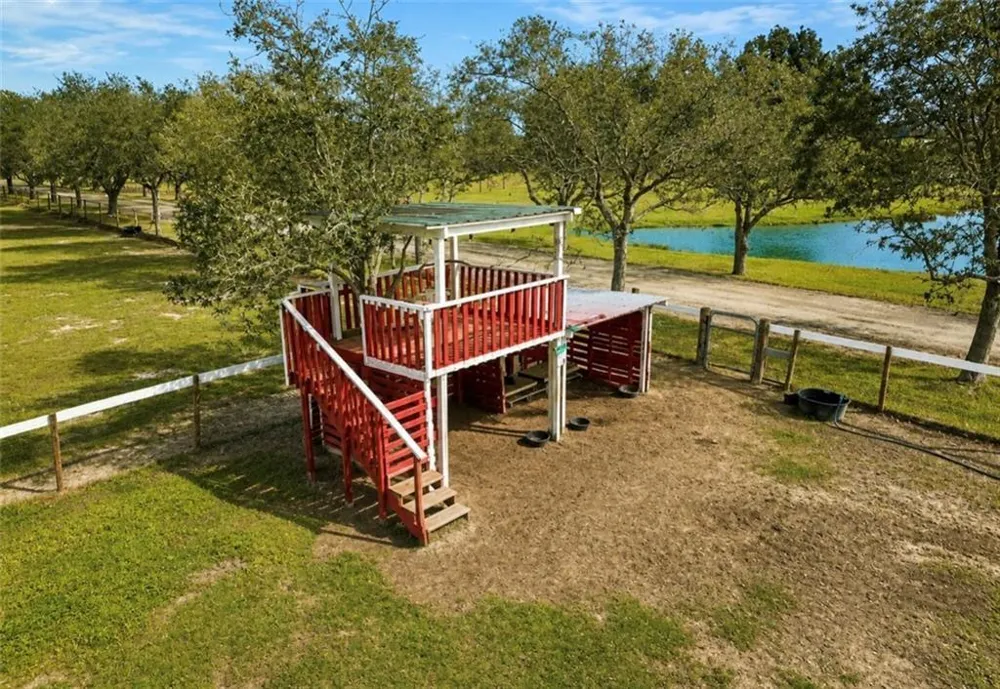 7267 61ST STREET Vero Beach, FL 32967