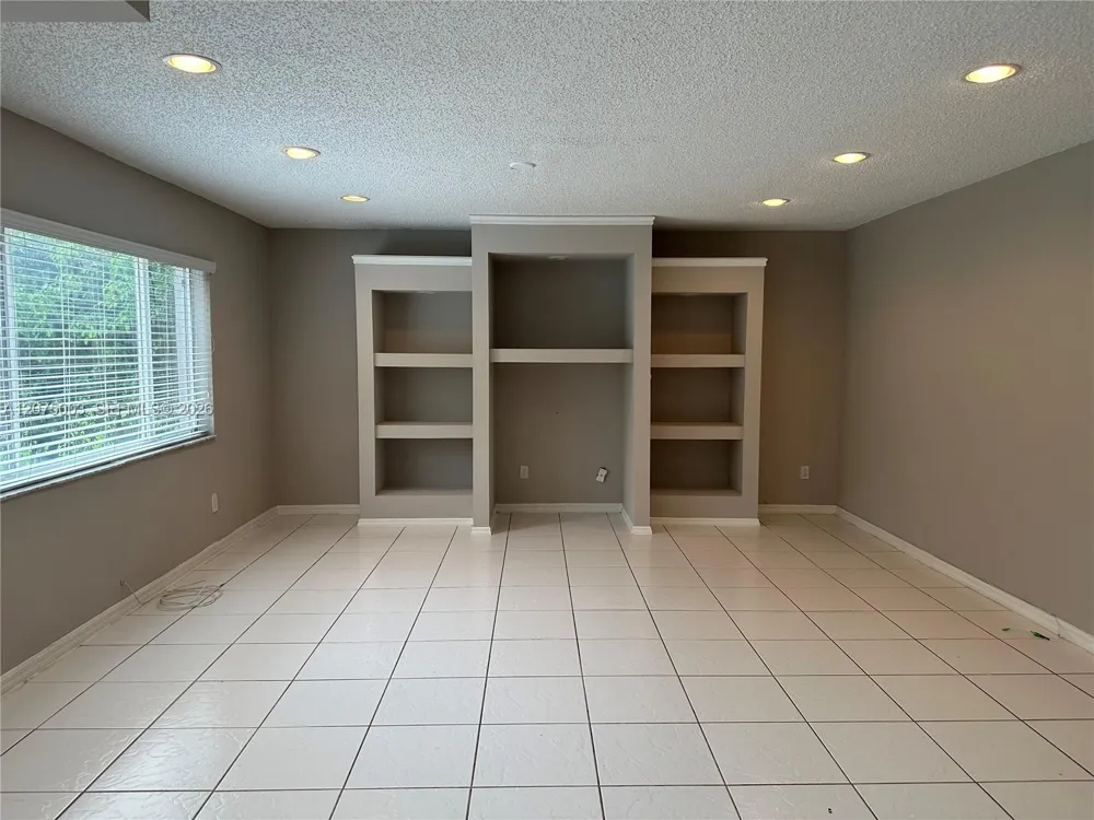 2403 SW 106th Ave Miramar, FL 33025