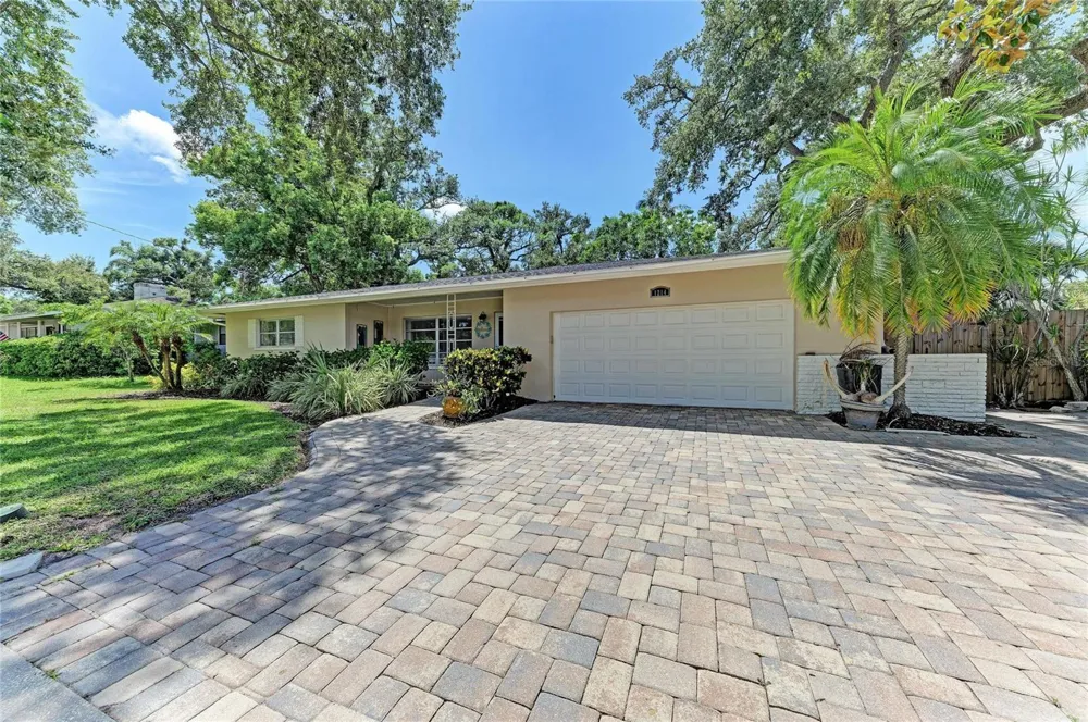1214 21ST STREET W Bradenton, FL 34205
