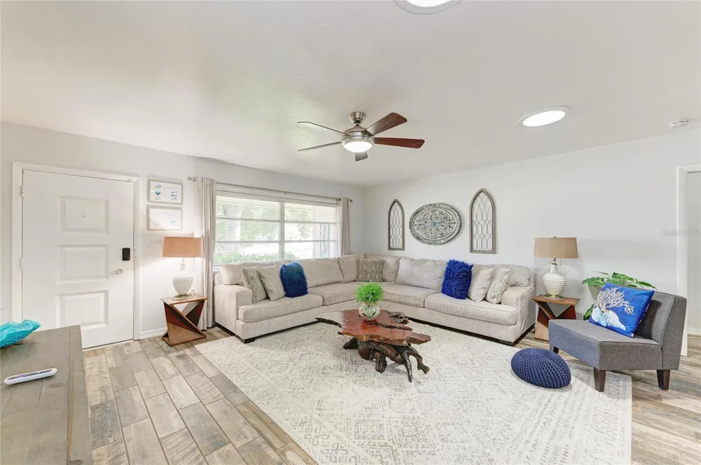 1214 21ST STREET W Bradenton, FL 34205