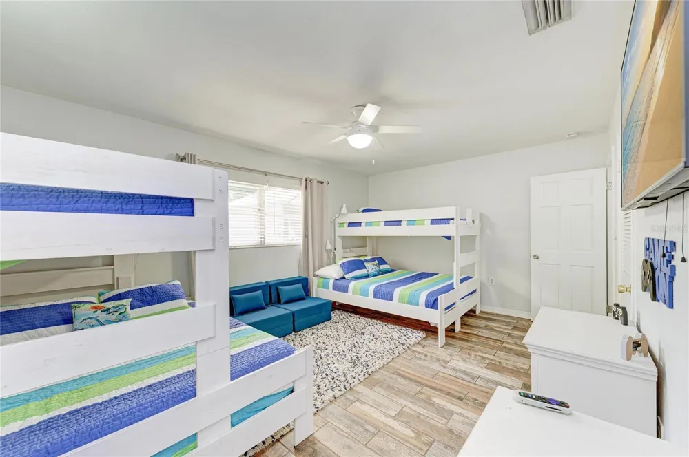 1214 21ST STREET W Bradenton, FL 34205