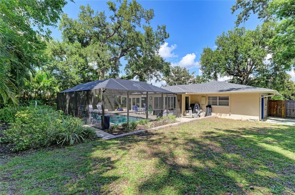 1214 21ST STREET W Bradenton, FL 34205