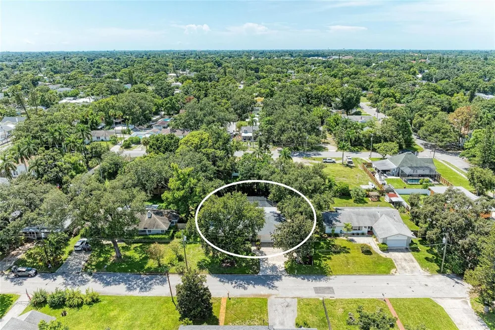1214 21ST STREET W Bradenton, FL 34205