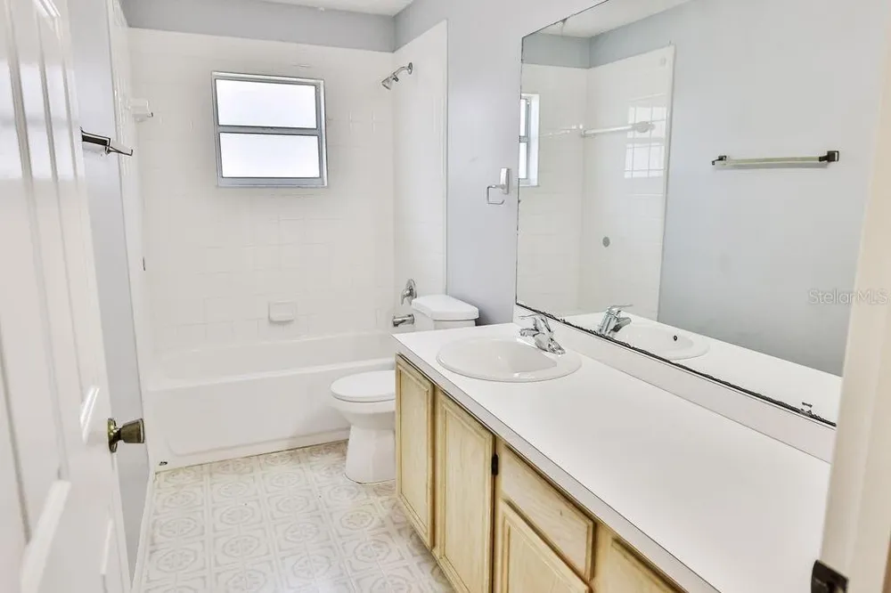 1098 SUGARBERRY TRAIL Oviedo, FL 32765