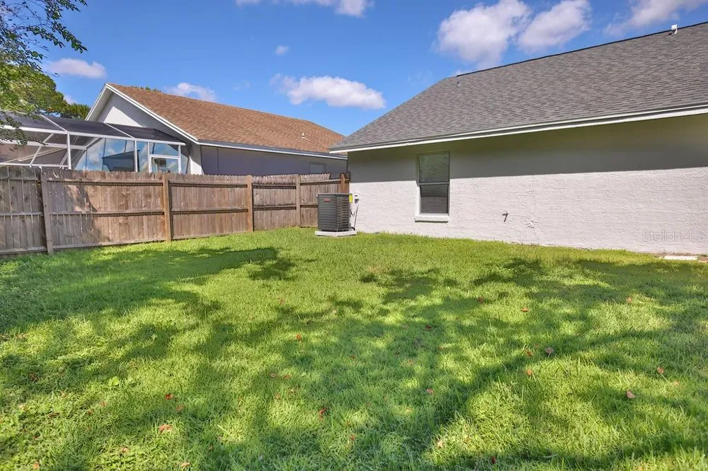 1098 SUGARBERRY TRAIL Oviedo, FL 32765