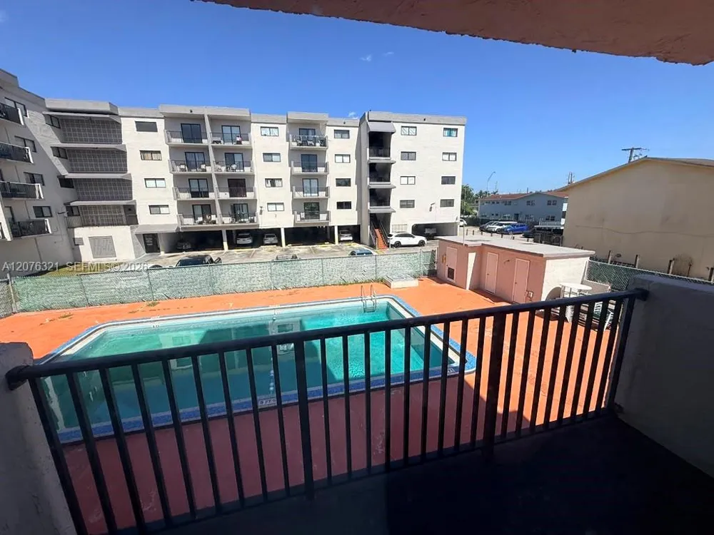 6950 W 6th Ave #225 Hialeah, FL 33014