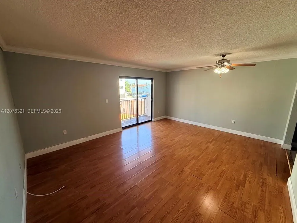 6950 W 6th Ave #225 Hialeah, FL 33014