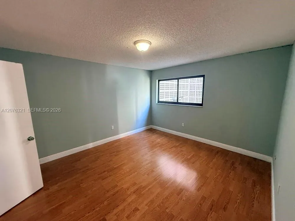 6950 W 6th Ave #225 Hialeah, FL 33014
