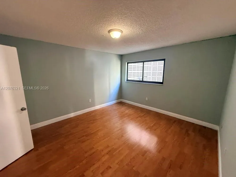 6950 W 6th Ave #225 Hialeah, FL 33014