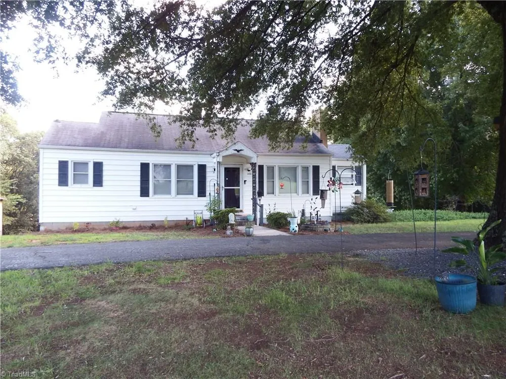 4466 US Highway 158 Advance, NC 27006