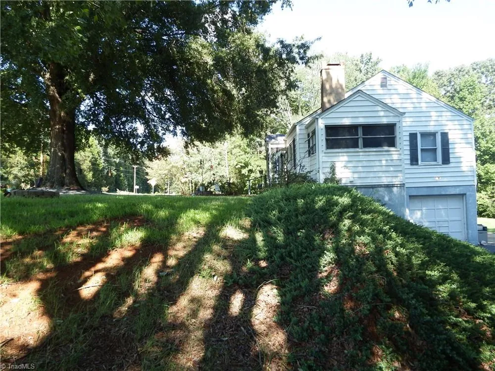 4466 US Highway 158 Advance, NC 27006