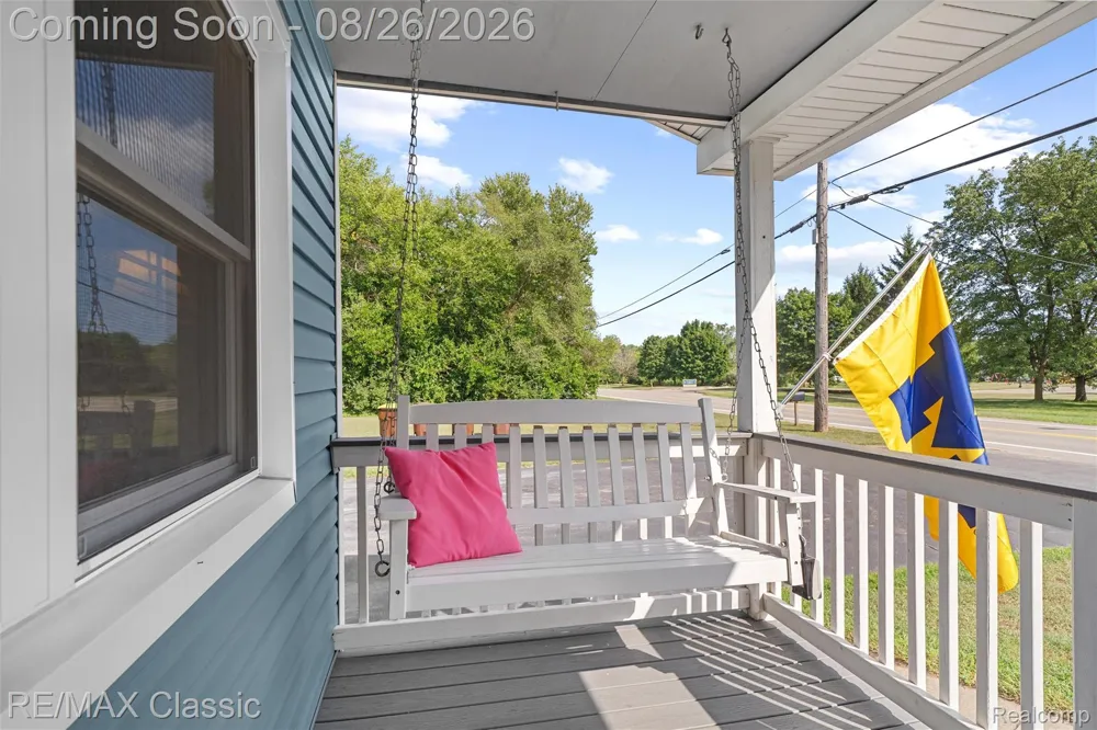 505 E Columbia Belleville City, MI 48111