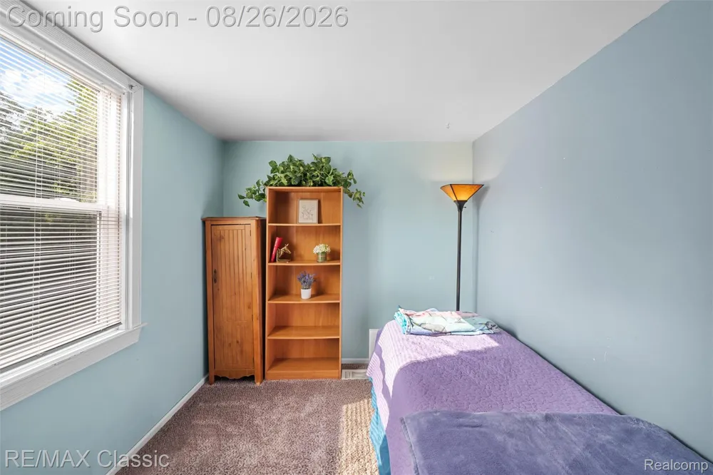 505 E Columbia Belleville City, MI 48111