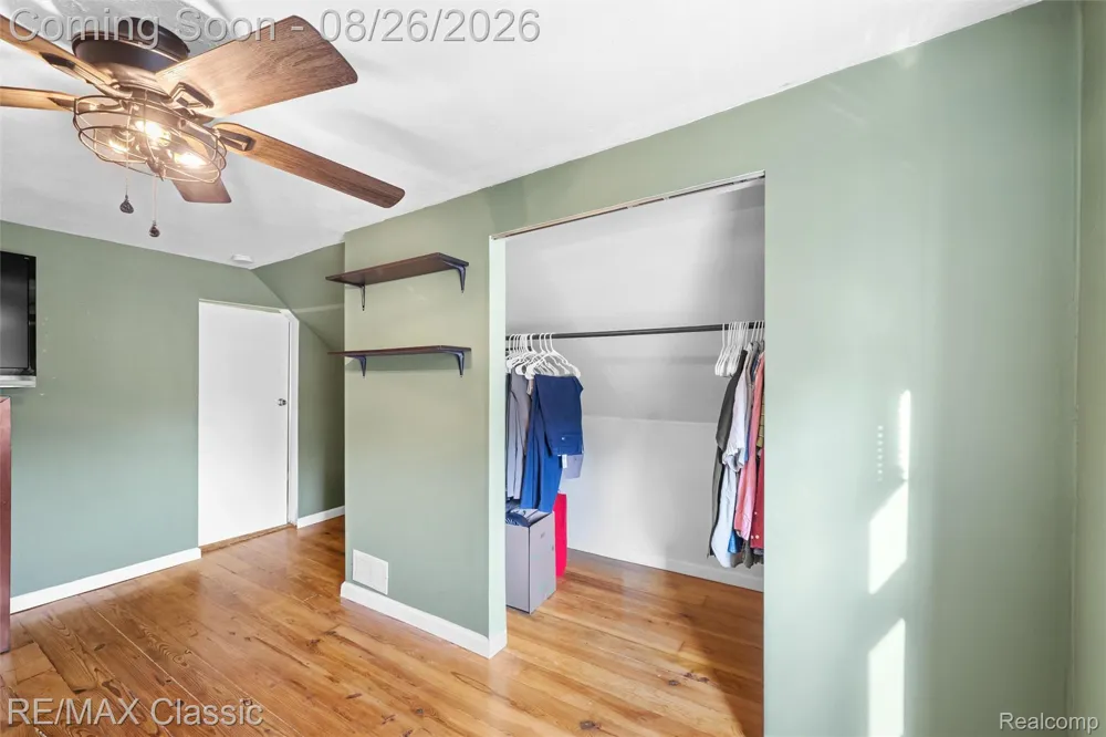 505 E Columbia Belleville City, MI 48111