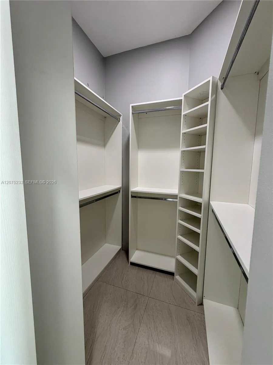 5600 SW 199th Ave Pembroke Pines, FL 33332