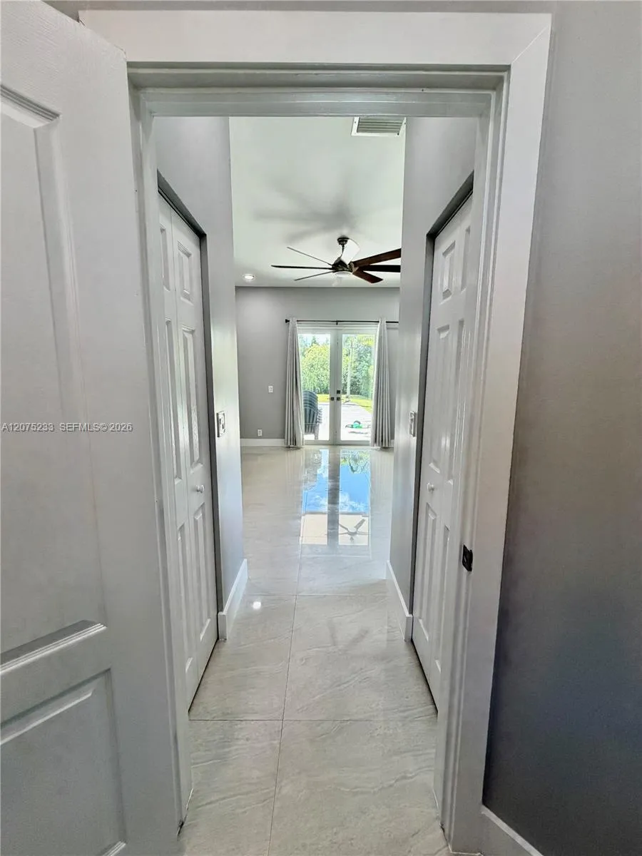 5600 SW 199th Ave Pembroke Pines, FL 33332