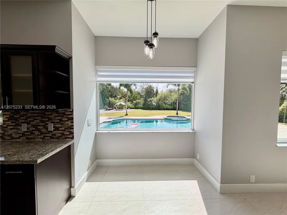 5600 SW 199th Ave Pembroke Pines, FL 33332
