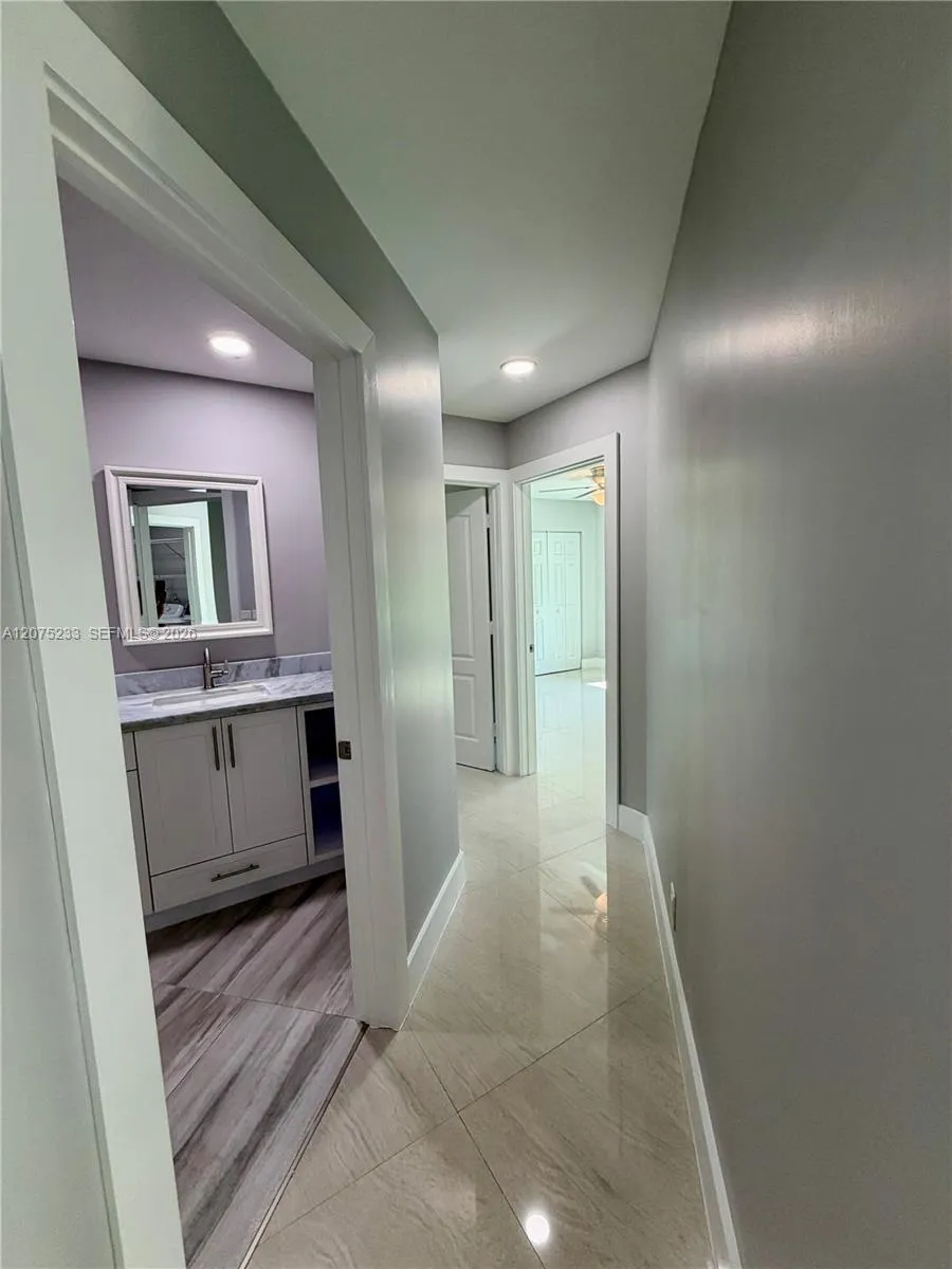 5600 SW 199th Ave Pembroke Pines, FL 33332