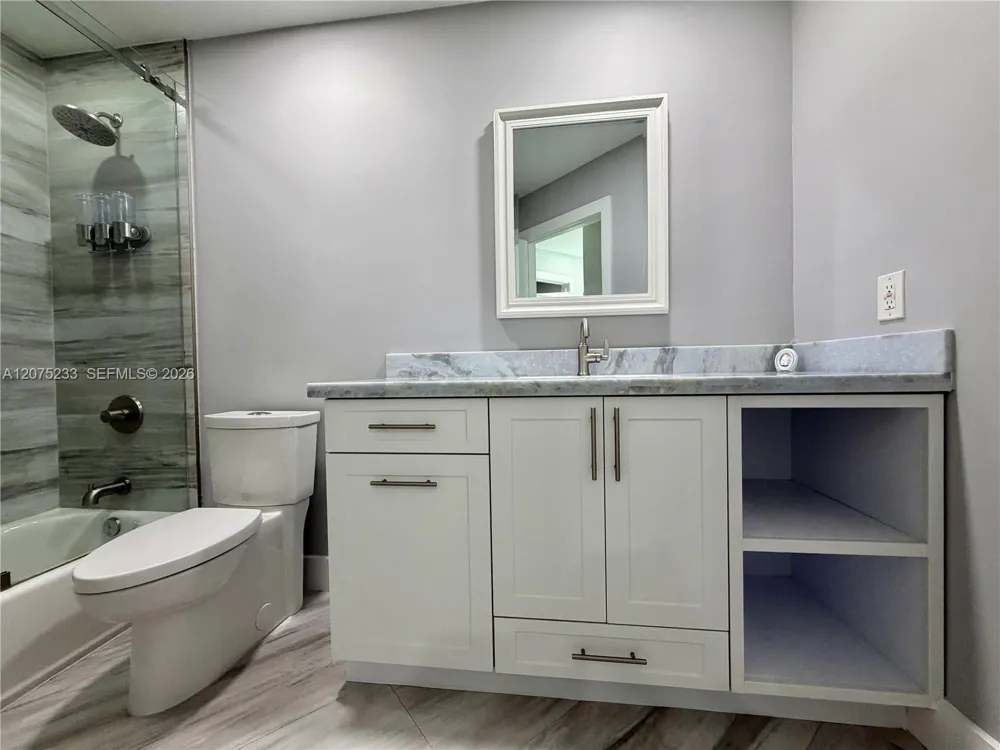 5600 SW 199th Ave Pembroke Pines, FL 33332
