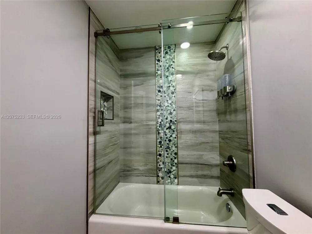 5600 SW 199th Ave Pembroke Pines, FL 33332