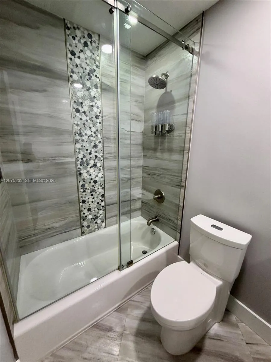 5600 SW 199th Ave Pembroke Pines, FL 33332