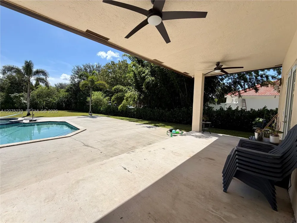 5600 SW 199th Ave Pembroke Pines, FL 33332