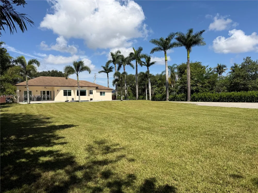 5600 SW 199th Ave Pembroke Pines, FL 33332