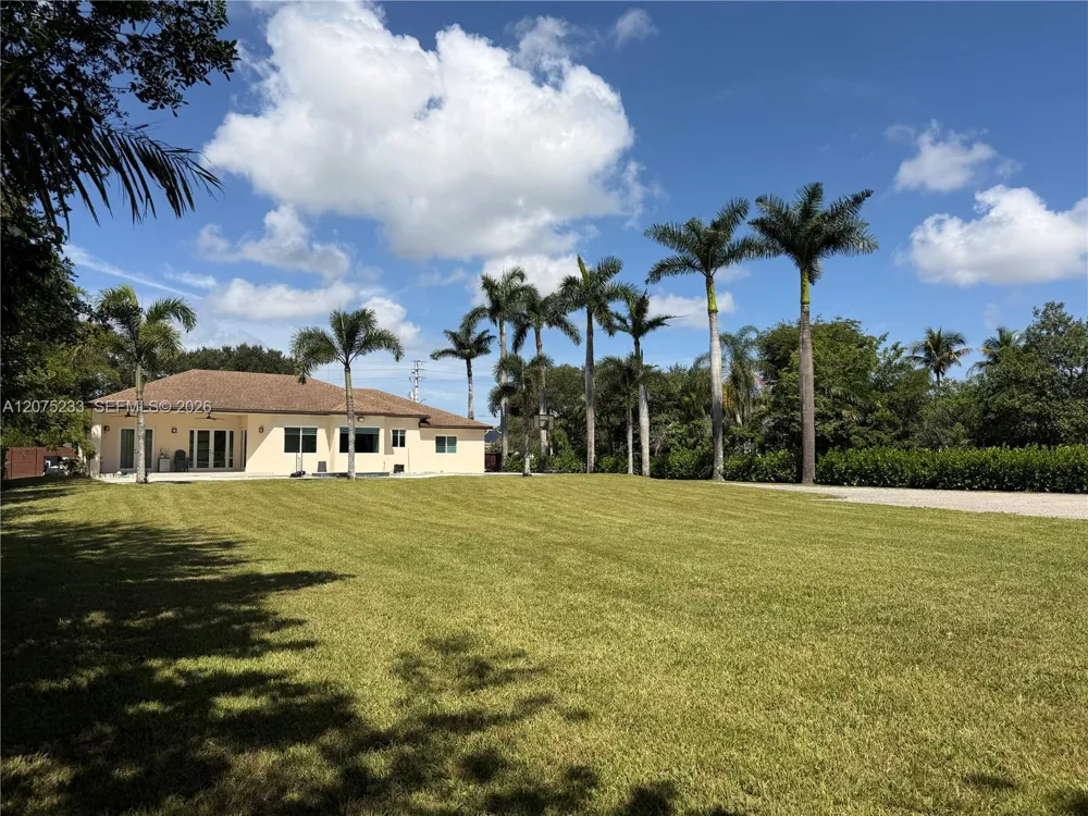 5600 SW 199th Ave Pembroke Pines, FL 33332