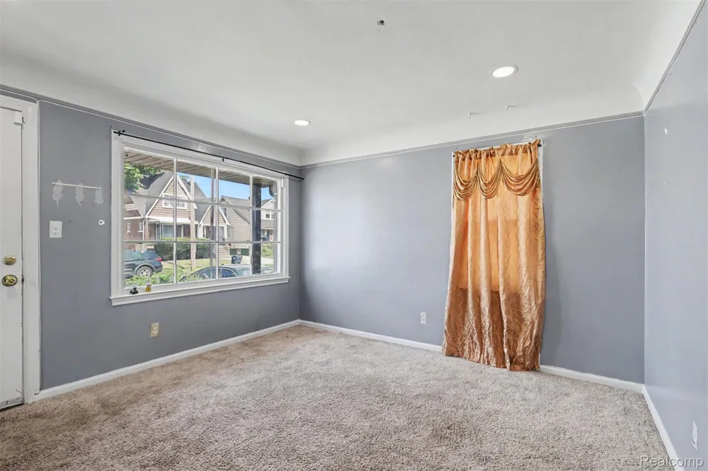 1423 Cicotte Avenue Lincoln Park City, MI 48146