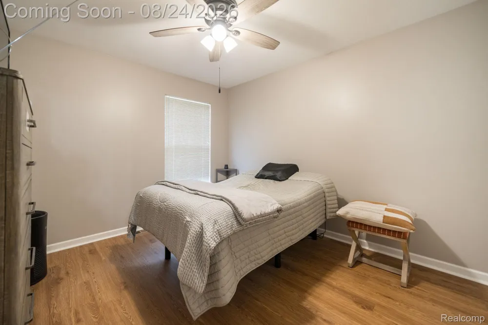 17372 Windflower Drive Southfield City, MI 48076