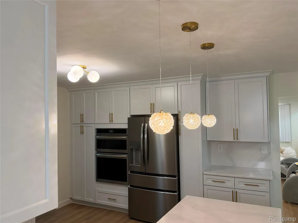 14682 Yale Street Livonia City, MI 48154